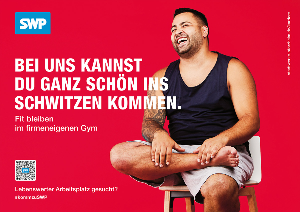 Megalight mit lachendem Mann in Sportoutfit und dem Slogan „Bei uns kannst du ganz schön ins Schwitzen kommen. Fit bleiben im firmeneigenen Gym.“