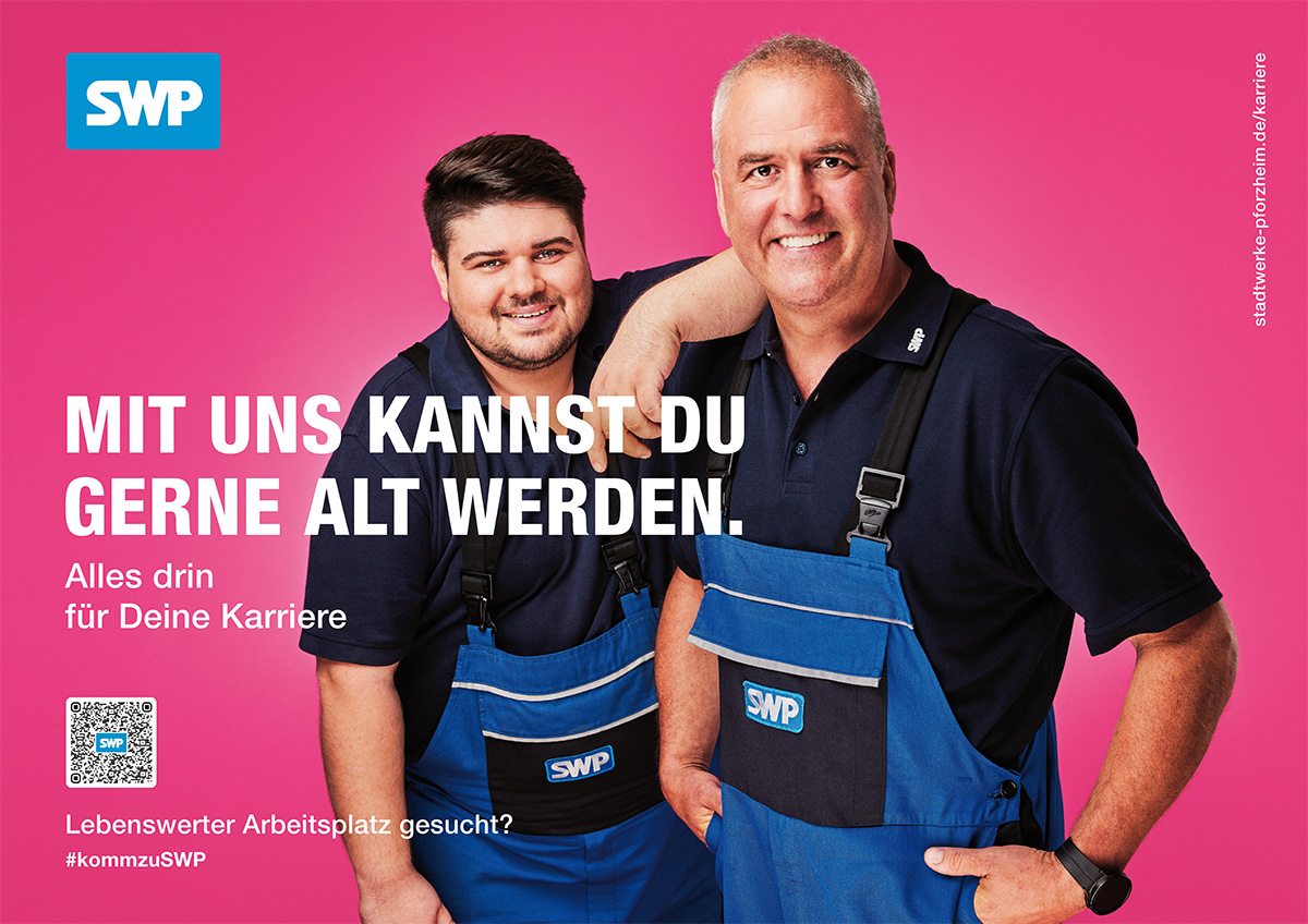 Megalight mit einem jungen und einem älteren Mann in SWP-Arbeitskleidung und dem Slogan „Mit uns kannst du gerne alt werden. Alles drin für deine Karriere.